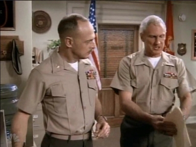 MJOR_DAD_-_E3X01_THE_SHUTDOWN_153.jpg