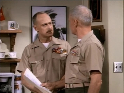 MJOR_DAD_-_E3X01_THE_SHUTDOWN_161.jpg