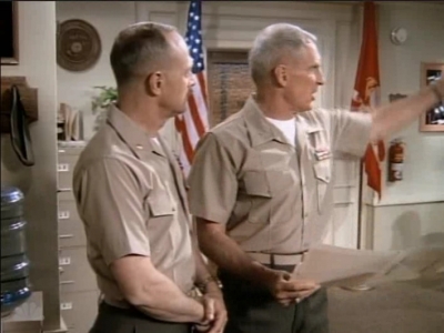 MJOR_DAD_-_E3X01_THE_SHUTDOWN_163.jpg