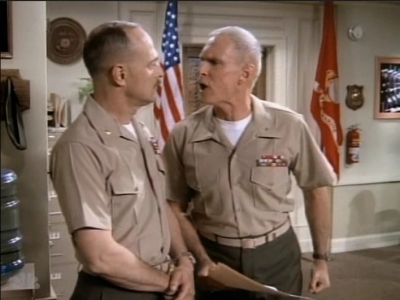 MJOR_DAD_-_E3X01_THE_SHUTDOWN_169.jpg