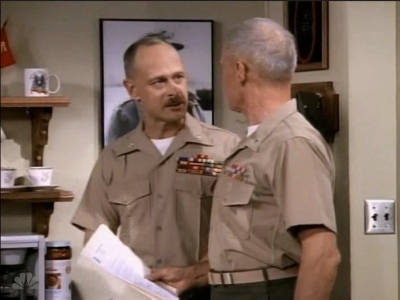 MJOR_DAD_-_E3X01_THE_SHUTDOWN_173.jpg