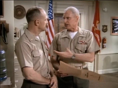 MJOR_DAD_-_E3X01_THE_SHUTDOWN_176.jpg