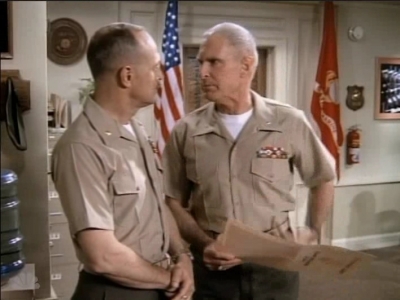MJOR_DAD_-_E3X01_THE_SHUTDOWN_177.jpg