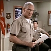 MJOR_DAD_-_E3X01_THE_SHUTDOWN_192.jpg