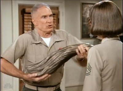 MAJOR_DAD_-_E3X02_MJOR_MOONLIGHTING_119.jpg