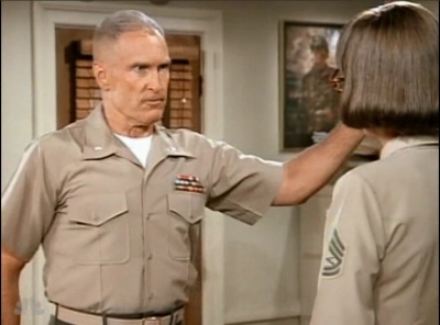 MAJOR_DAD_-_E3X02_MJOR_MOONLIGHTING_132.jpg