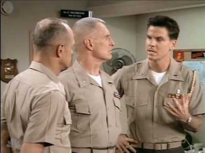MAJOR_DAD_-_E3X03_POLLYS_PEN_PAL_020.jpg