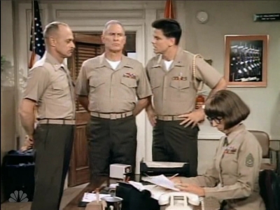 MAJOR_DAD_-_E3X03_POLLYS_PEN_PAL_031.jpg