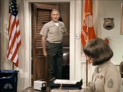 MAJOR_DAD_-_E3X03_POLLYS_PEN_PAL_080.jpg