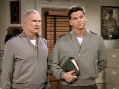 MAJOR_DAD_-_E3X03_POLLYS_PEN_PAL_216.jpg