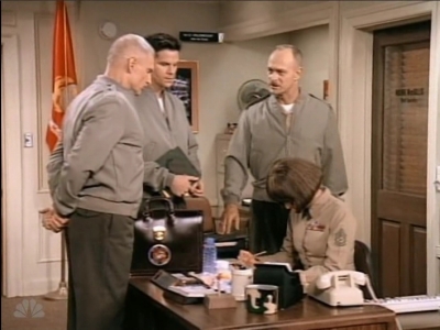 MAJOR_DAD_-_E3X03_POLLYS_PEN_PAL_269.jpg