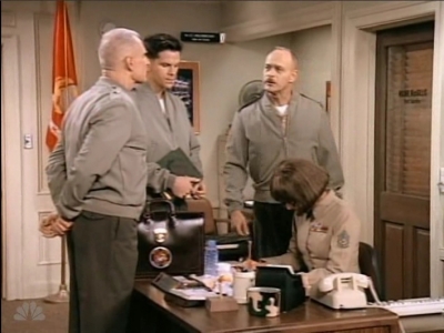 MAJOR_DAD_-_E3X03_POLLYS_PEN_PAL_272.jpg