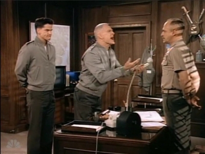 MAJOR_DAD_-_E3X03_POLLYS_PEN_PAL_377.jpg