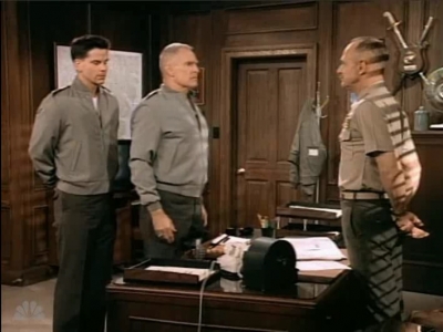 MAJOR_DAD_-_E3X03_POLLYS_PEN_PAL_381.jpg