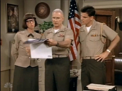 MAJOR_DAD_-_E3X04_A_FEW_GOOD_MEN_035.jpg