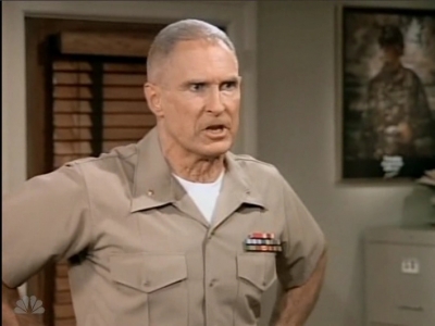MAJOR_DAD_-_E3X04_A_FEW_GOOD_MEN_167.jpg