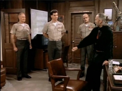 MAJOR_DAD_-_E3X04_A_FEW_GOOD_MEN_239.jpg