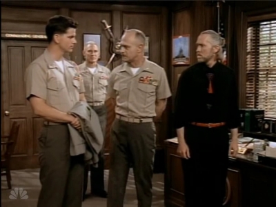 MAJOR_DAD_-_E3X04_A_FEW_GOOD_MEN_298.jpg