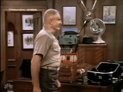 MAJOR_DAD_-_E3X04_A_FEW_GOOD_MEN_336.jpg