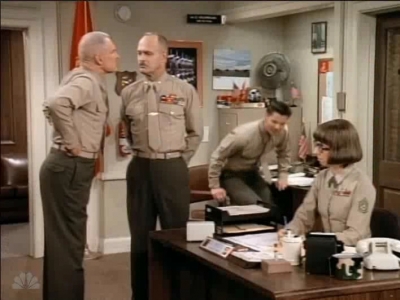 MAJOR_DAD_-_E3X05_POKER_NIGHT_023.jpg