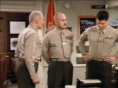 MAJOR_DAD_-_E3X05_POKER_NIGHT_116.jpg
