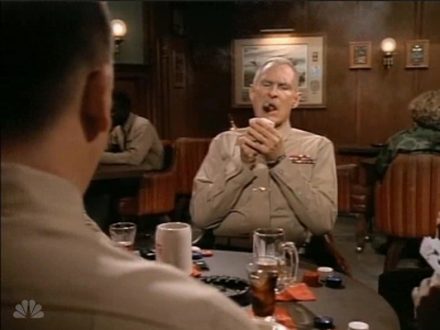 MAJOR_DAD_-_E3X05_POKER_NIGHT_128.jpg