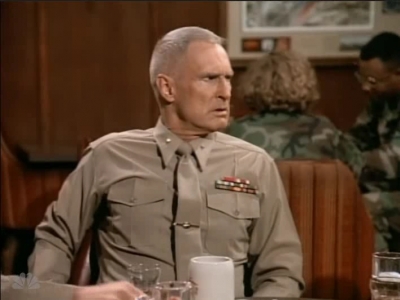 MAJOR_DAD_-_E3X05_POKER_NIGHT_268.jpg