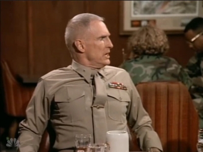 MAJOR_DAD_-_E3X05_POKER_NIGHT_311.jpg