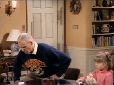 MAJOR_DAD_-_E3X05_POKER_NIGHT_357.jpg