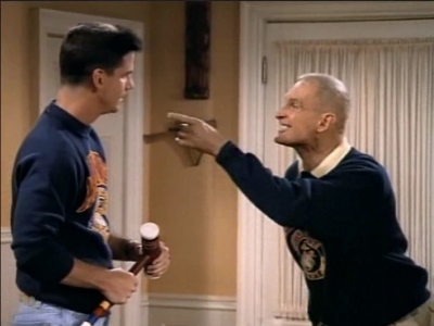 MAJOR_DAD_-_E3X05_POKER_NIGHT_509.jpg