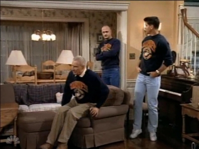 MAJOR_DAD_-_E3X05_POKER_NIGHT_628.jpg