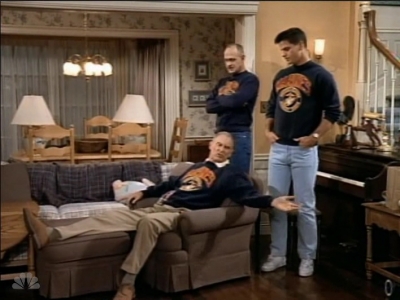 MAJOR_DAD_-_E3X05_POKER_NIGHT_635.jpg