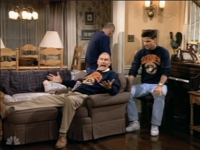 MAJOR_DAD_-_E3X05_POKER_NIGHT_659.jpg