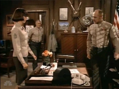 MAJOR_DAD_-_E3X06_ANYTHING_YOU_CAN_DO_I_CAN_DO_PERKY_089.jpg