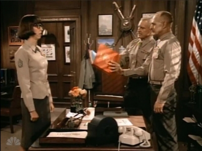 MAJOR_DAD_-_E3X06_ANYTHING_YOU_CAN_DO_I_CAN_DO_PERKY_098.jpg