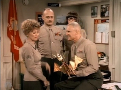 MAJOR_DAD_-_E3X06_ANYTHING_YOU_CAN_DO_I_CAN_DO_PERKY_151.jpg