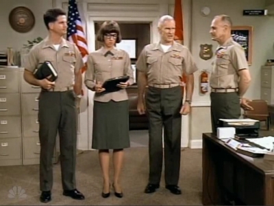 MAJOR_DAD_-_E3X07_EDUCATING_CASEY_124.jpg