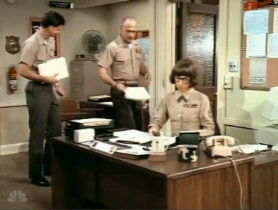 MAJOR_DAD_-_E3X07_EDUCATING_CASEY_295.jpg