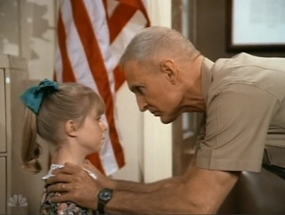 MAJOR_DAD_-_E3X07_EDUCATING_CASEY_321.jpg