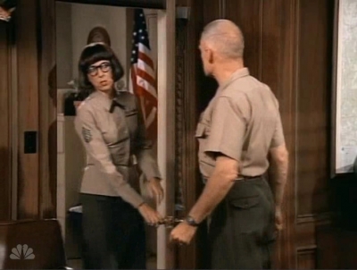 MAJOR_DAD_-_E3X07_EDUCATING_CASEY_371.jpg