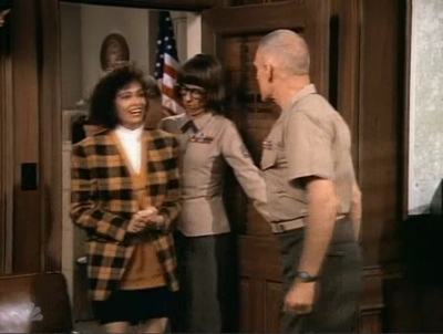 MAJOR_DAD_-_E3X07_EDUCATING_CASEY_381.jpg