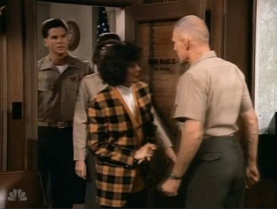 MAJOR_DAD_-_E3X07_EDUCATING_CASEY_383.jpg