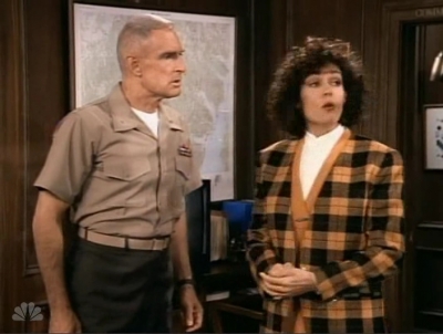 MAJOR_DAD_-_E3X07_EDUCATING_CASEY_453.jpg