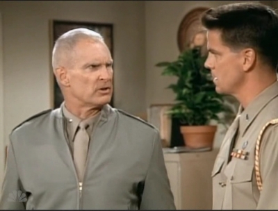 MAJOR_DAD_-_E3X08_LADY_IN_WAITING_077.jpg