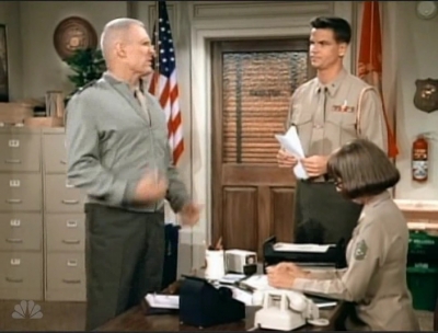MAJOR_DAD_-_E3X08_LADY_IN_WAITING_100.jpg