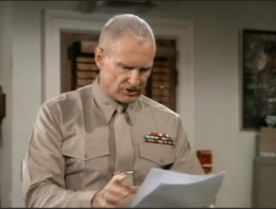 MAJOR_DAD_-_E3X08_LADY_IN_WAITING_124.jpg