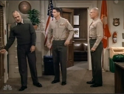 MAJOR_DAD_-_E3X08_LADY_IN_WAITING_139.jpg