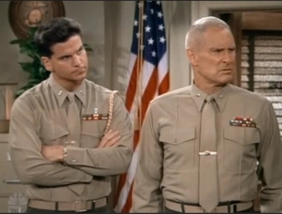 MAJOR_DAD_-_E3X08_LADY_IN_WAITING_170.jpg