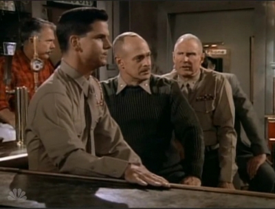 MAJOR_DAD_-_E3X08_LADY_IN_WAITING_208.jpg