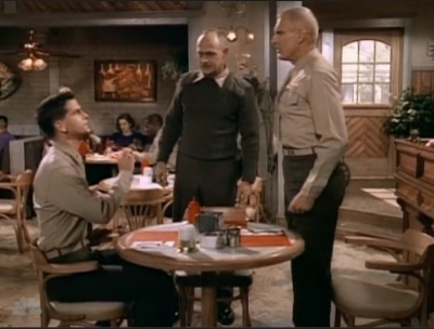 MAJOR_DAD_-_E3X08_LADY_IN_WAITING_236.jpg